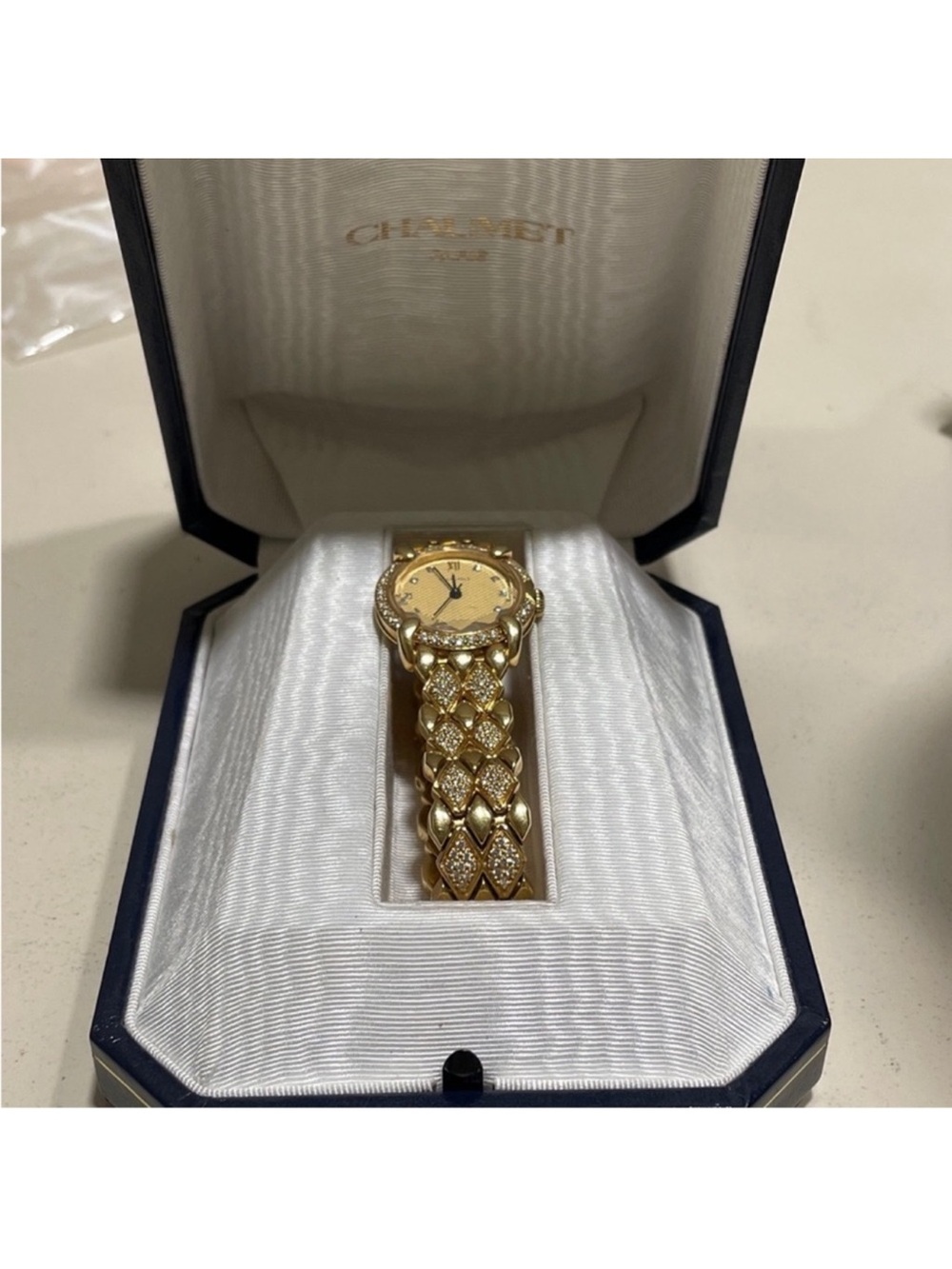 Absolutely Stunning “CHAUMET” 18k Gold and Diamonds Swiss Watch - Picture 2 of 7